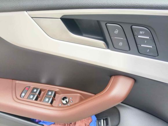 [杭州·浙A] 二手奥迪奥迪A4L2018款 30周年年型 40 TFSI 时尚型