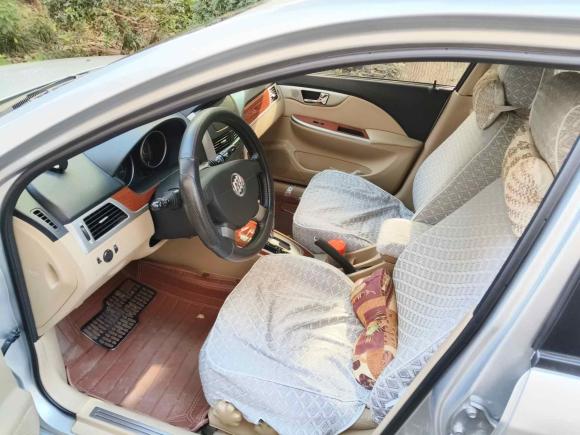 [上海·鲁K] 二手别克凯越2013款 1.5L 自动尊享型