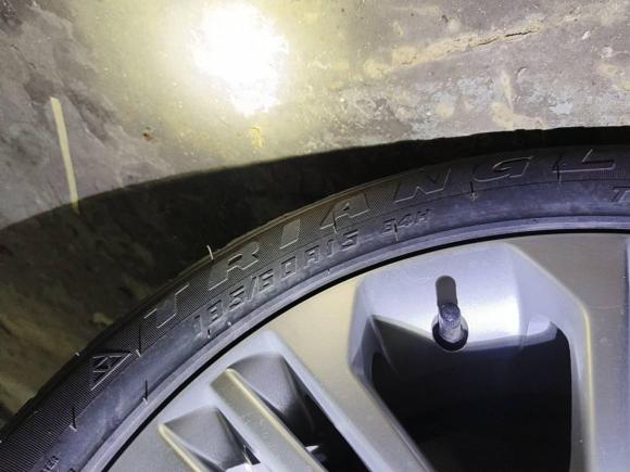 [上海·沪F] 二手铃木雨燕2013款 1.5L 手动标准版