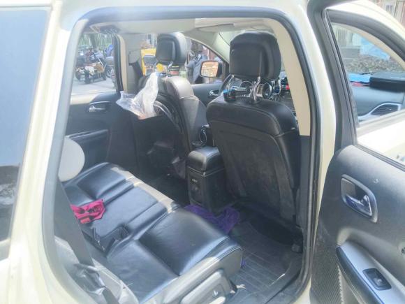 [上海·沪B] 二手道奇酷威2013款 2.4L 两驱尊尚版