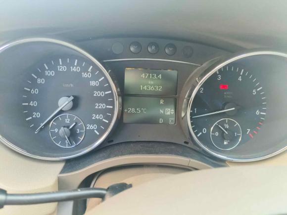 [上海·沪C] 二手奔驰奔驰R级2007款 R 350 L 4MATIC