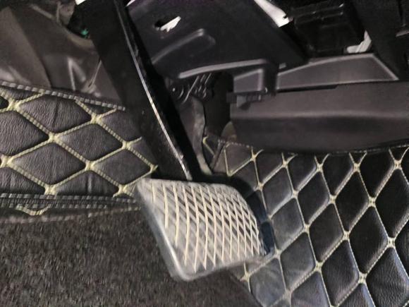 [杭州·浙A] 二手大通上汽大通MAXUS D902017款 2.0T 自动两驱 水星基础版