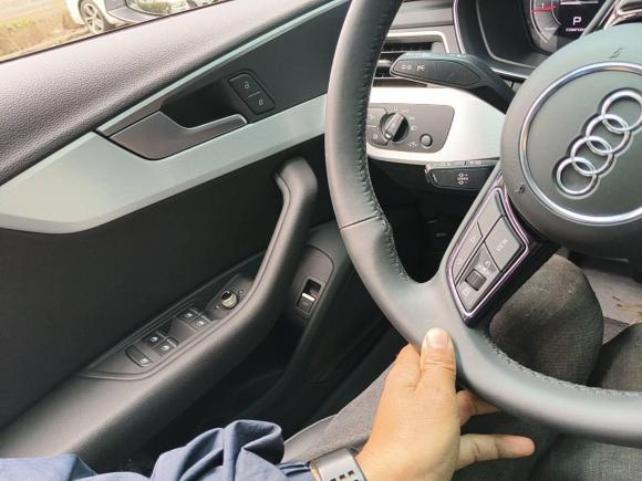 [上海·苏U] 二手奥迪奥迪A4L2023款 40 TFSI 时尚动感型