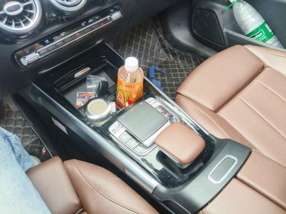 [武汉·鄂A] 二手奔驰奔驰GLB2020款 GLB 200 时尚型