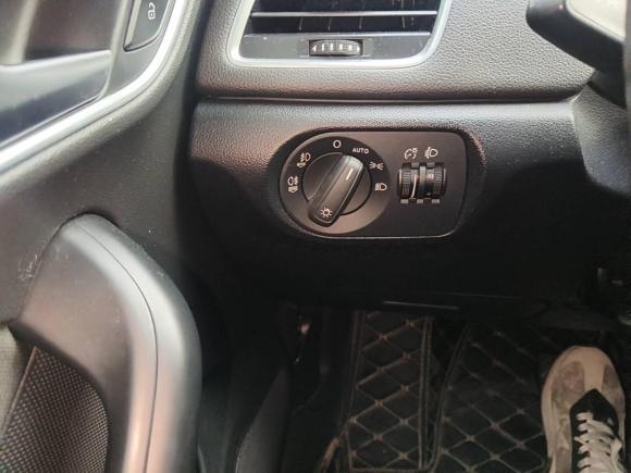 [青岛·鲁B] 二手奥迪奥迪Q32015款 35 TFSI 进取型