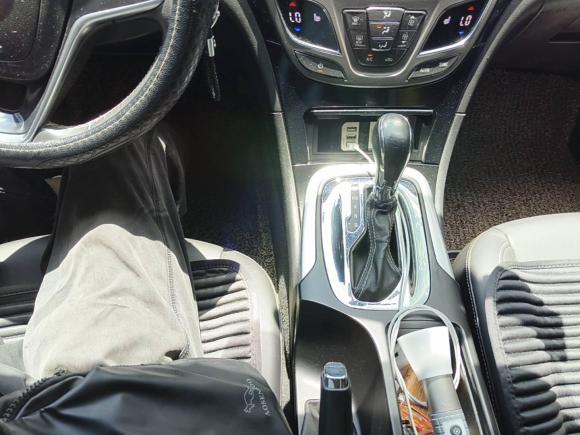 [义乌·浙G] 二手别克君威2014款 1.6T 时尚技术型