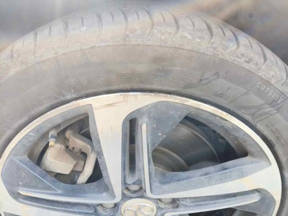 [上海·沪A] 二手北京汽车北京EU52018款 R500 智风版