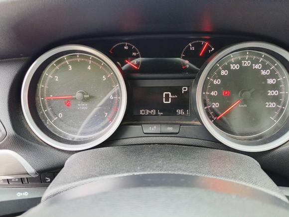 [南昌·赣M] 二手标致标致4082014款 1.8L 自动豪华版