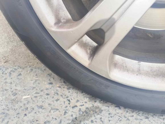 [金华·粤B] 二手三菱欧蓝德2013款 2.4L 四驱豪华导航版 5座