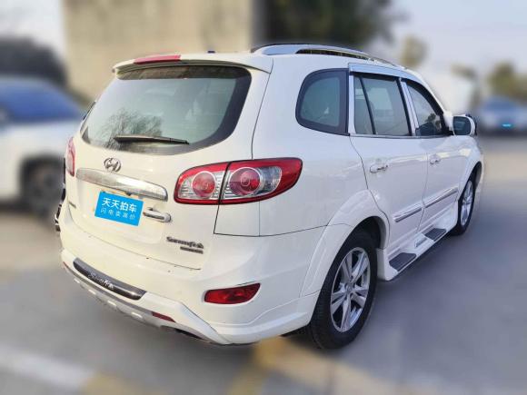 [上海·沪E] 二手现代胜达经典2010款 2.4 豪华版 七座四驱