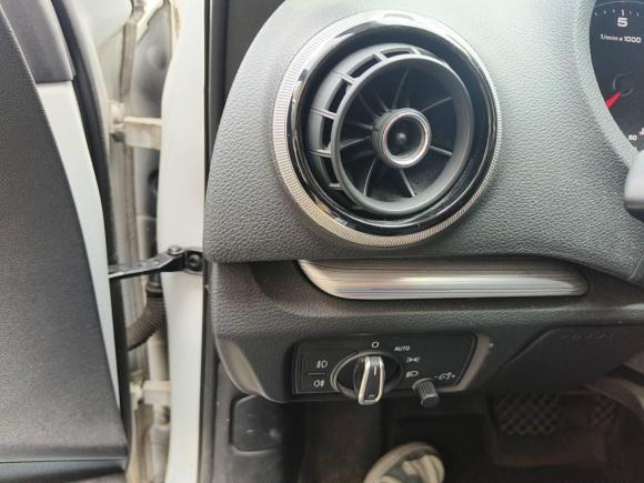 [义乌·浙G] 二手奥迪奥迪A32014款 Limousine 40 TFSI S line 舒适型