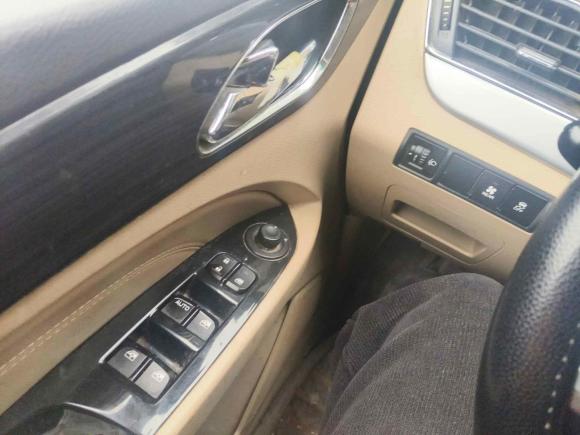 [金华·浙G] 二手宝骏宝骏7302016款 1.5L 手动舒适型 7座 国V