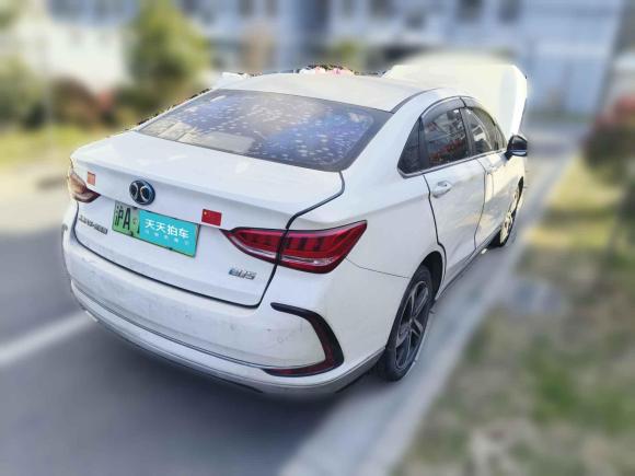 [上海·沪A] 二手北京汽车北京EU52018款 R500 智风版