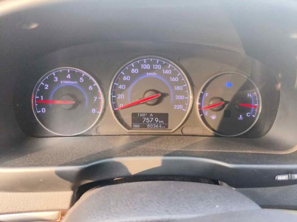 [上海·沪E] 二手现代胜达经典2010款 2.4 豪华版 七座四驱