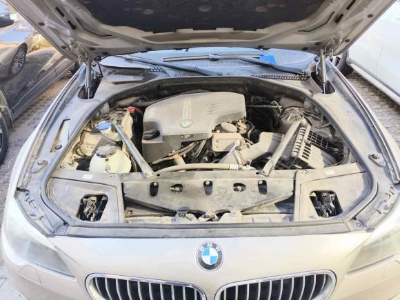 [青岛·鲁B] 二手宝马宝马5系2017款 525Li 豪华设计套装