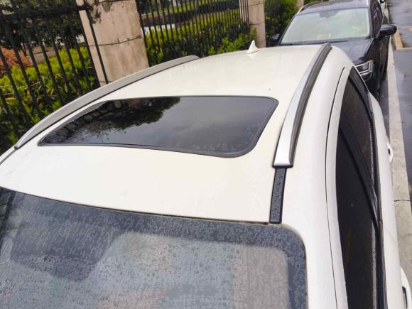 [上海·陕G] 二手奔腾奔腾X402017款 1.6L 自动尊享型