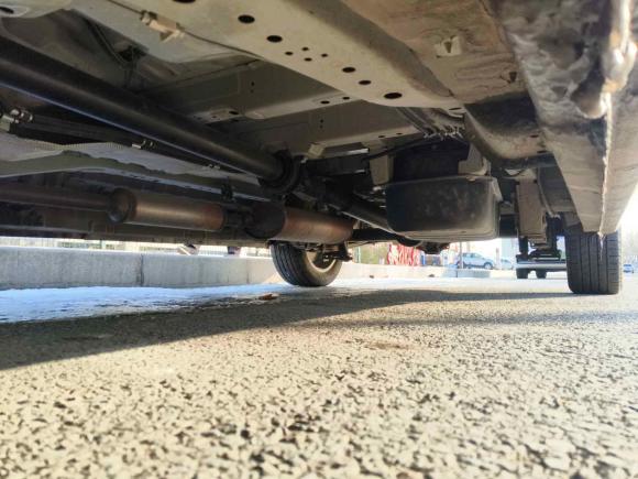 [青岛·鲁B] 二手北京汽车制造厂锐胜王牌M72023款 2.0L 自动长轴商务型 7座