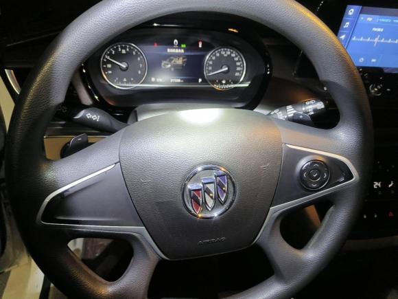 [深圳·粤B] 二手别克别克GL82020款 陆上公务舱 652T 舒适型