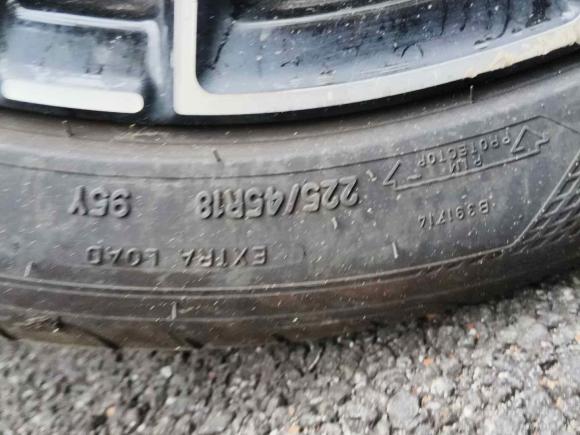 [上海·沪B] 二手奔驰奔驰C级2023款 C 260 L 运动版