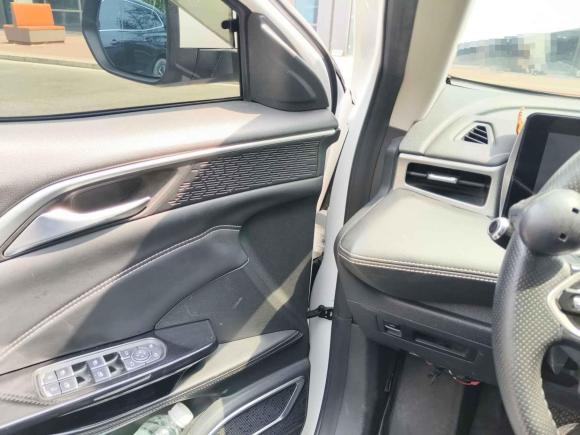 [青岛·鲁B] 二手哪吒汽车哪吒U2022款 哪吒U-Ⅱ 610 三元锂