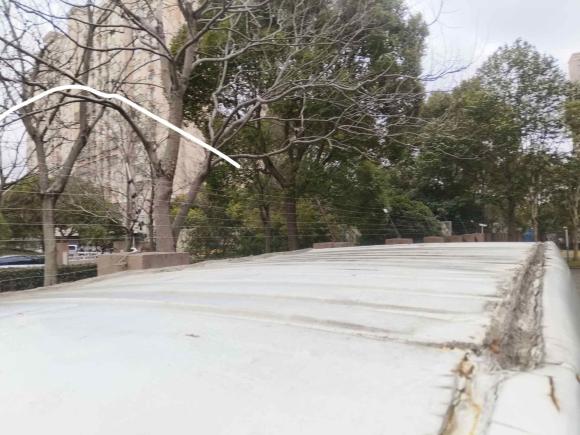 [上海·沪A] 二手大通新途V802015款 2.5T AMT傲运通版短轴中顶