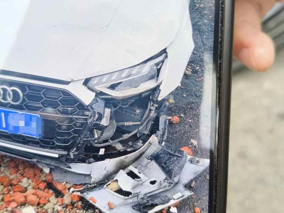 [合肥·皖A] 二手奥迪奥迪A4L2022款 45 TFSI quattro 臻选动感型