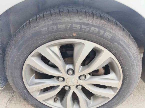 [上海·沪C] 二手别克英朗2018款 18T 自动旗舰型