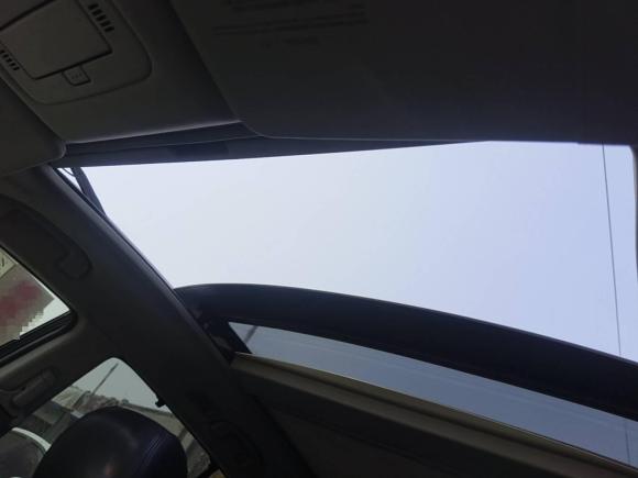 [西安·陕U] 二手雷诺科雷傲2010款 2.5L 四驱豪华型