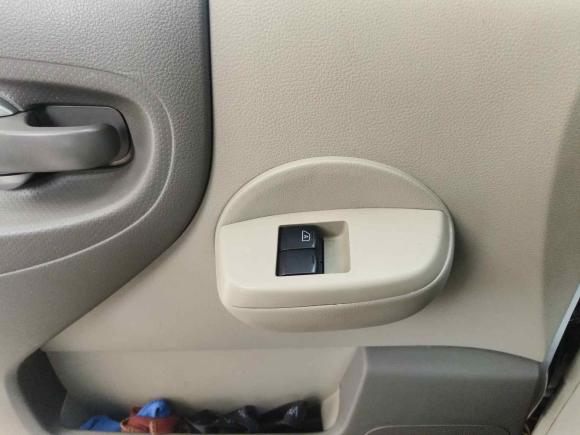 [深圳·粤B] 二手日产日产NV2002018款 1.6L CVT豪华型