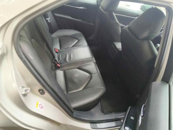 [武汉·鄂A] 二手丰田凯美瑞2018款 2.0G 豪华版