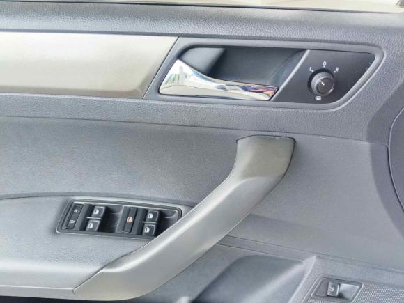 [上海·沪K] 二手大众桑塔纳2015款 1.6L 自动舒适版