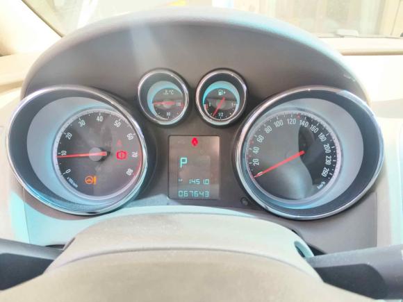 [青岛·鲁B] 二手别克英朗2013款 GT 1.6L 自动舒适版