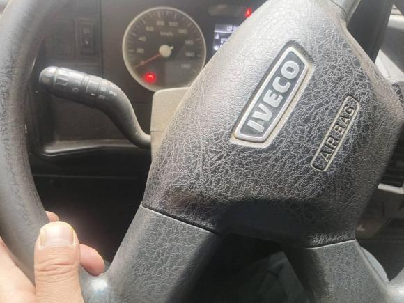 [杭州·豫A] 二手依维柯依维柯得意2017款 2.5T A35客车5-7座47Z5