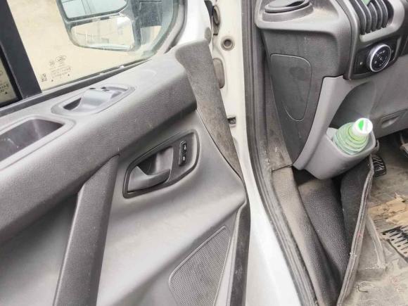 [上海·皖S] 二手福特全顺2017款 2.0T柴油多功能商用车短轴低顶国V