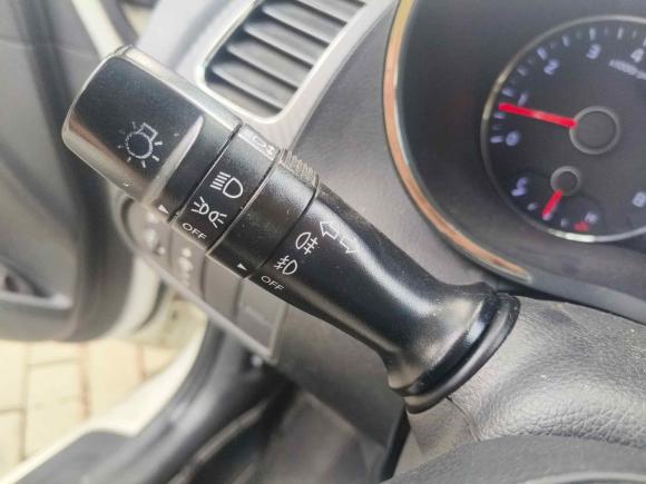 [武汉·鄂A] 二手起亚起亚K32013款 1.6L 自动GLS