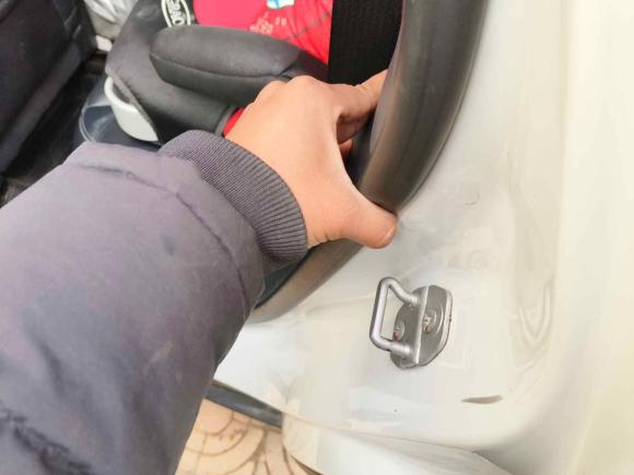 [青岛·鲁B] 二手Jeep自由光2016款 2.4L 专业智能版