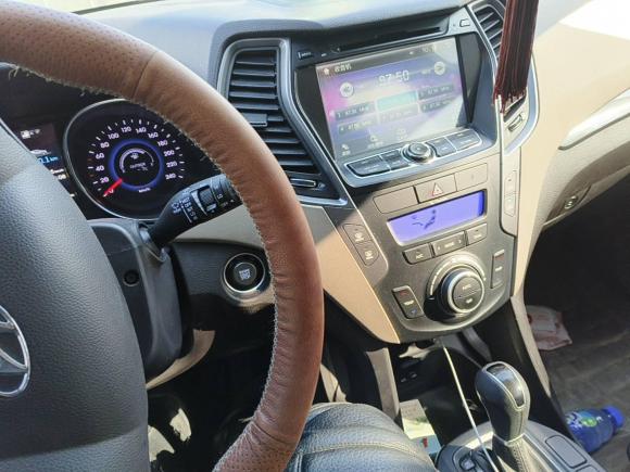 [济南·鲁A] 二手现代胜达2013款 2.4L 自动两驱智能型