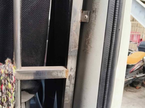 [杭州·赣L] 二手依维柯依维柯褒迪2012款 2.5T-A32 基本型