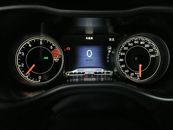 [南昌·赣A] 二手Jeep自由光2016款 2.4L 优越版