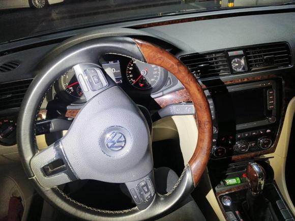 [成都·川A] 二手大众帕萨特2011款 3.0L V6 DSG旗舰尊享版