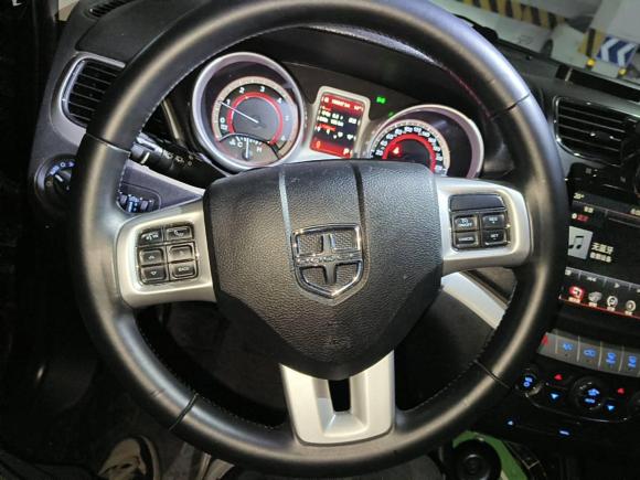 [成都·川A] 二手道奇酷威2015款 2.0TD 四驱尊尚版