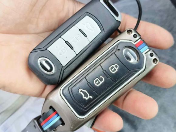 [南昌·赣A] 二手广汽传祺传祺GS42015款 200T G-DCT豪华版