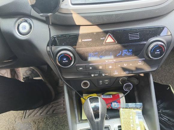 [绍兴·浙D] 二手现代途胜2015款 1.6T 双离合两驱智能型