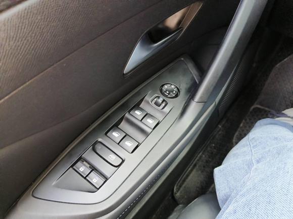 [金华·浙G] 二手标致标致408X2023款 引力版