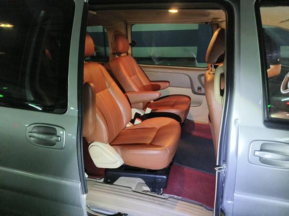 [上海·沪N] 二手别克别克GL82014款 2.4L 经典版