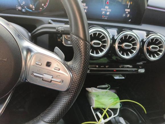 [杭州·浙A] 二手奔驰奔驰A级2020款 改款 A 200 L 运动轿车时尚型