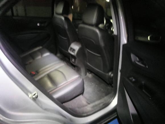 [深圳·粤S] 二手雪佛兰探界者2019款 550T 自动四驱拓界版