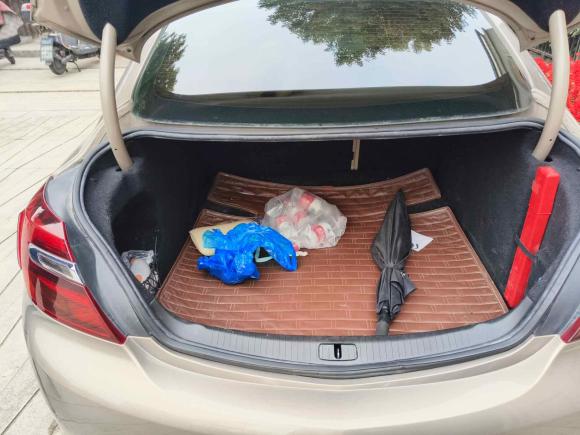 [上海·沪B] 二手别克君威2014款 2.0L 领先时尚型