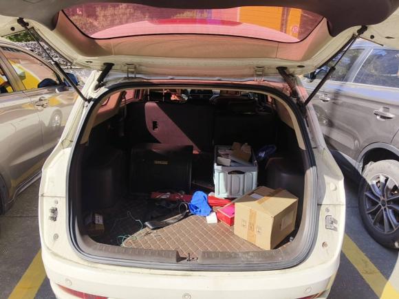 [佛山·粤E] 二手宝骏宝骏310W2017款 1.5L 手动时尚型 国V