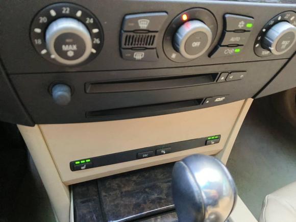 [上海·豫F] 二手宝马宝马5系2004款 525i